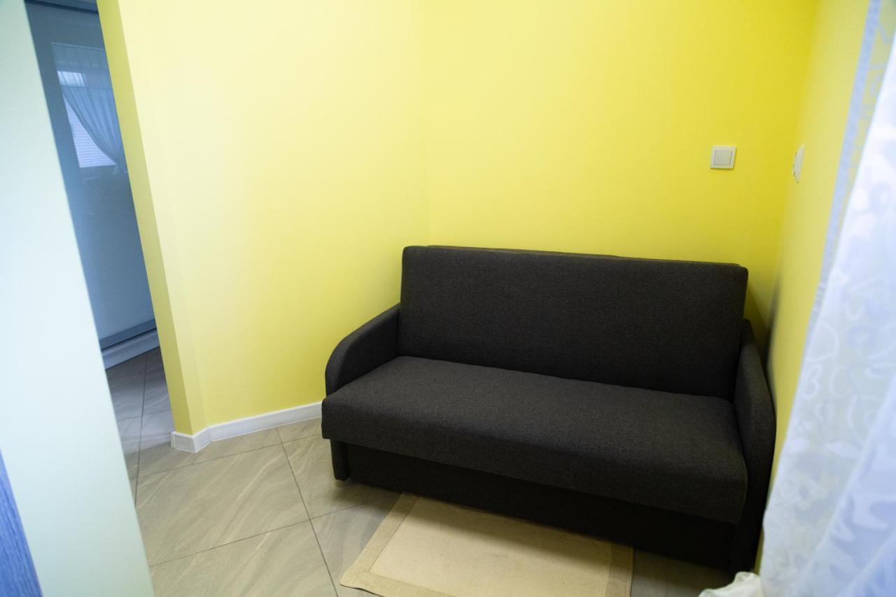 Apartament Przy Rynku ออสตรอเวียตซ์ชเวียนตอกชิสกี ภายนอก รูปภาพ