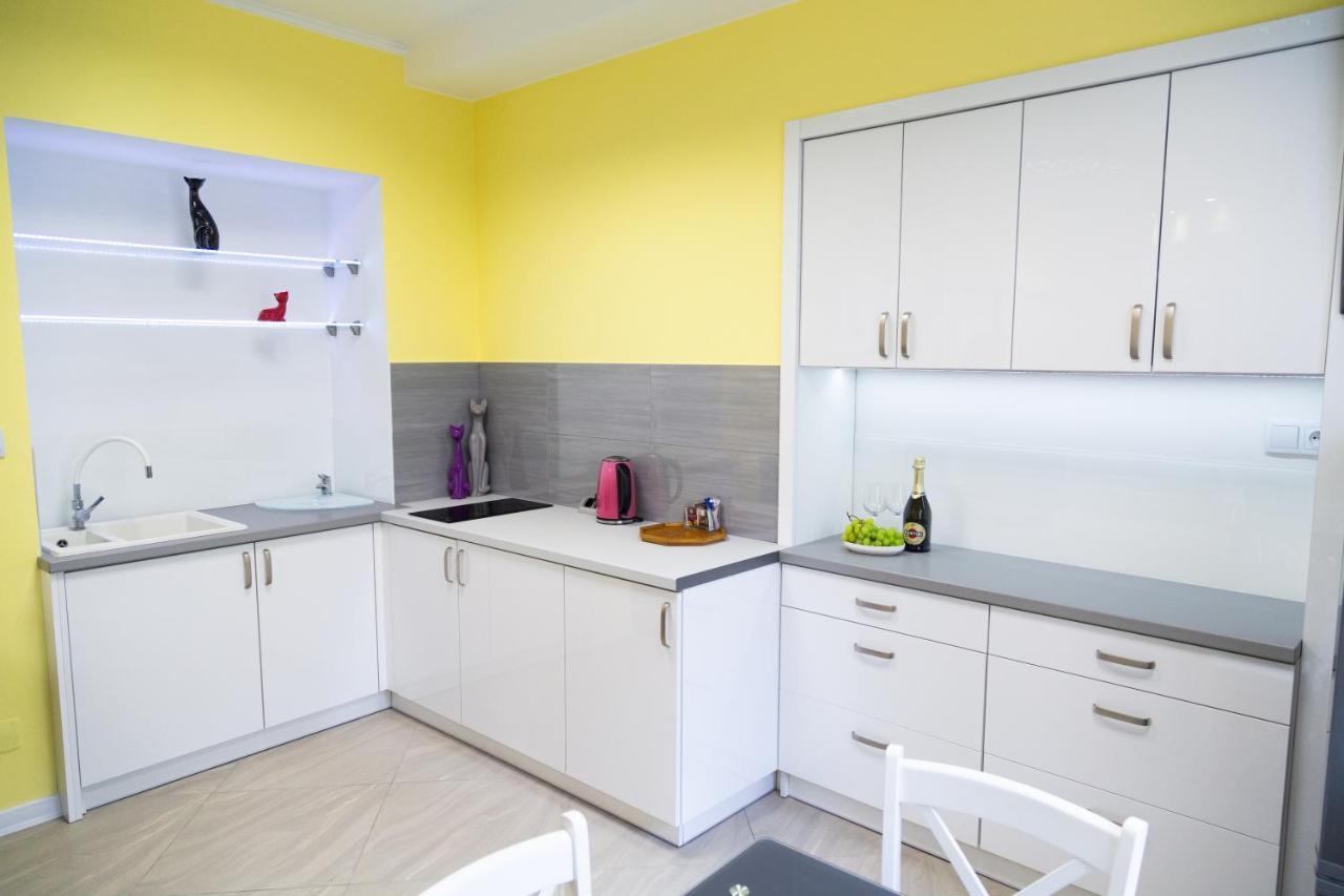 Apartament Przy Rynku ออสตรอเวียตซ์ชเวียนตอกชิสกี ภายนอก รูปภาพ