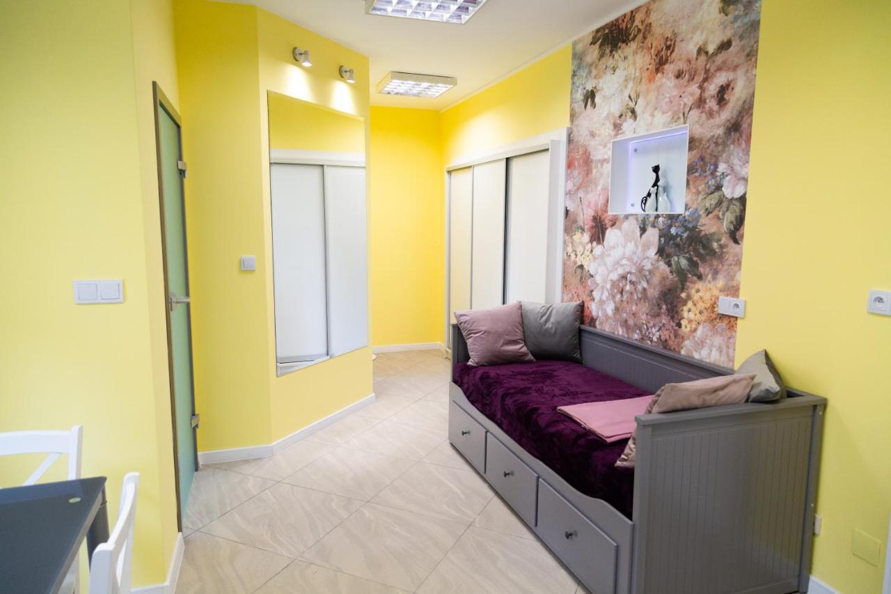 Apartament Przy Rynku ออสตรอเวียตซ์ชเวียนตอกชิสกี ภายนอก รูปภาพ