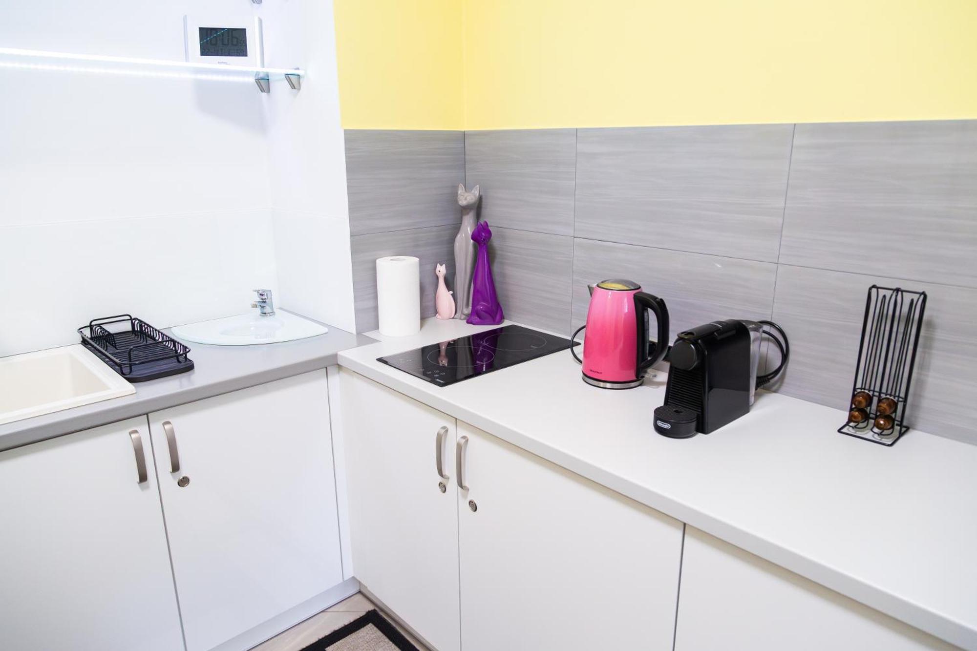 Apartament Przy Rynku ออสตรอเวียตซ์ชเวียนตอกชิสกี ภายนอก รูปภาพ