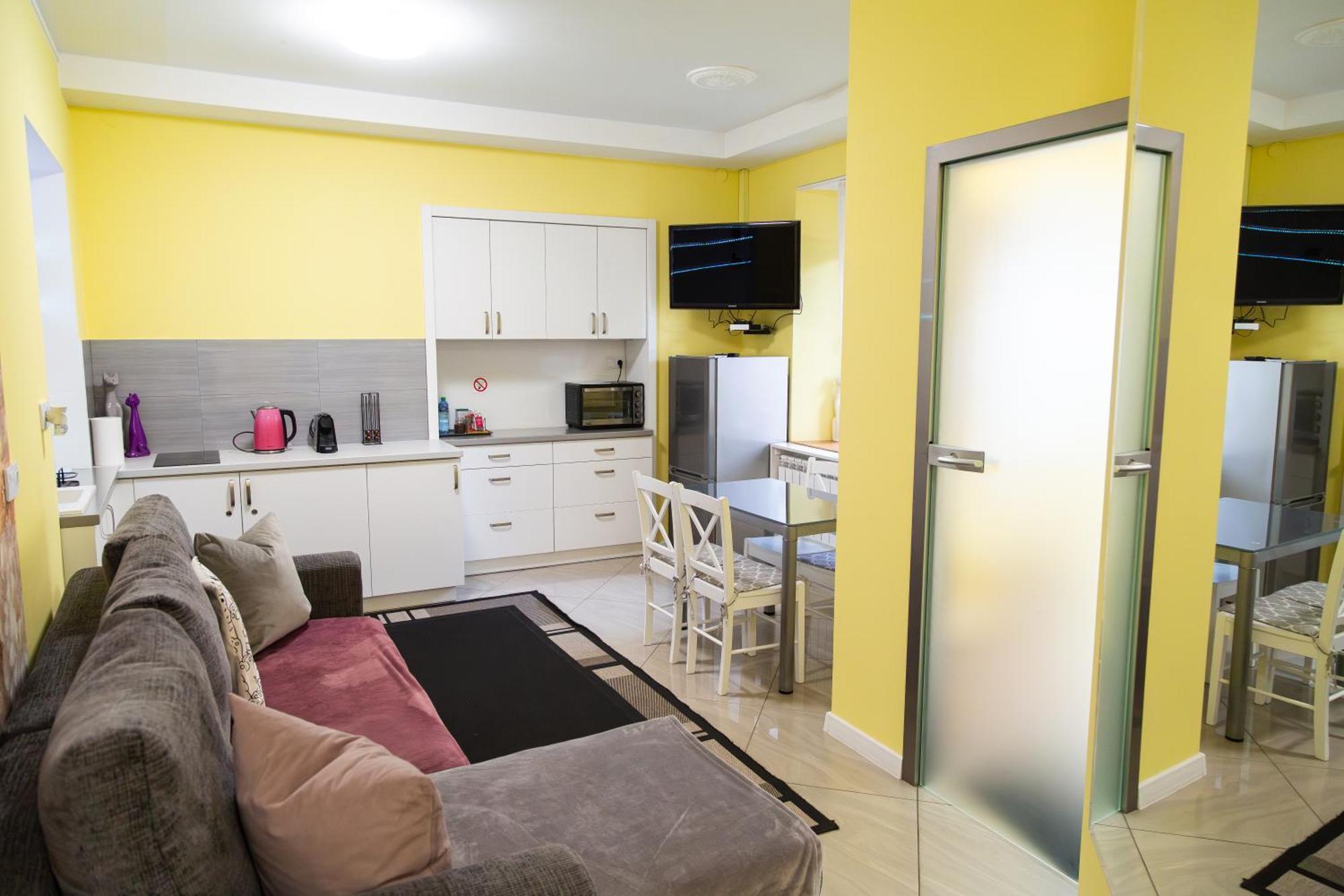 Apartament Przy Rynku ออสตรอเวียตซ์ชเวียนตอกชิสกี ภายนอก รูปภาพ
