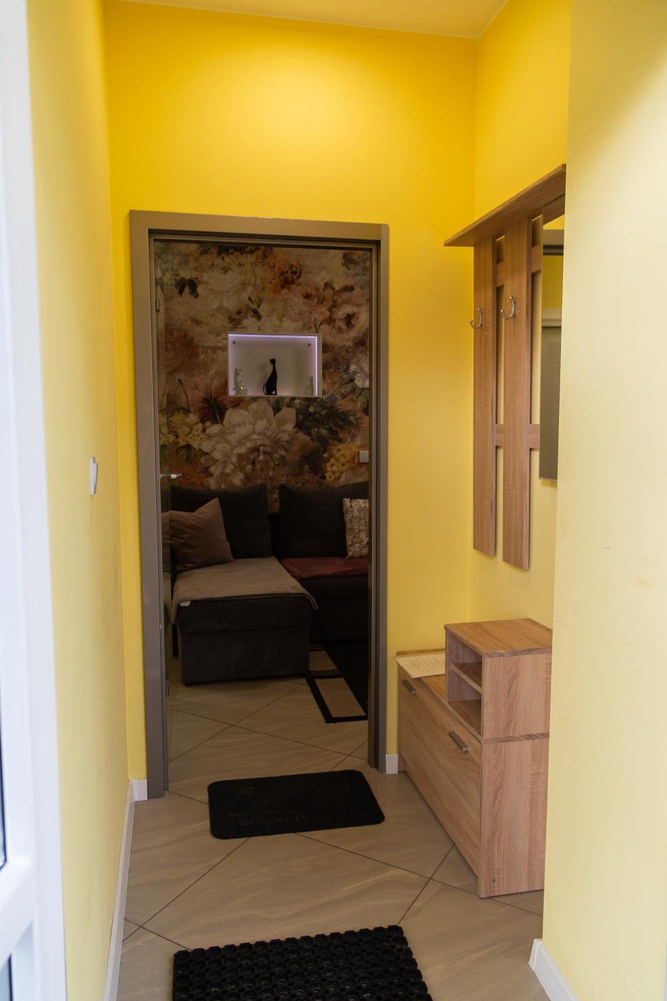 Apartament Przy Rynku ออสตรอเวียตซ์ชเวียนตอกชิสกี ภายนอก รูปภาพ